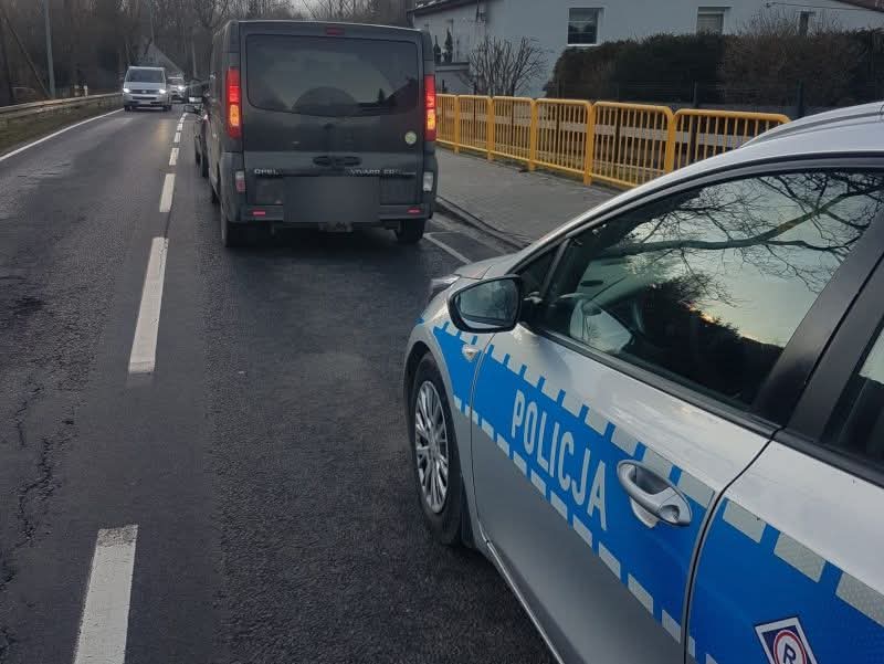 Jechał „wężykiem”. Policjant po służbie zatrzymał nietrzeźwego kierowcę