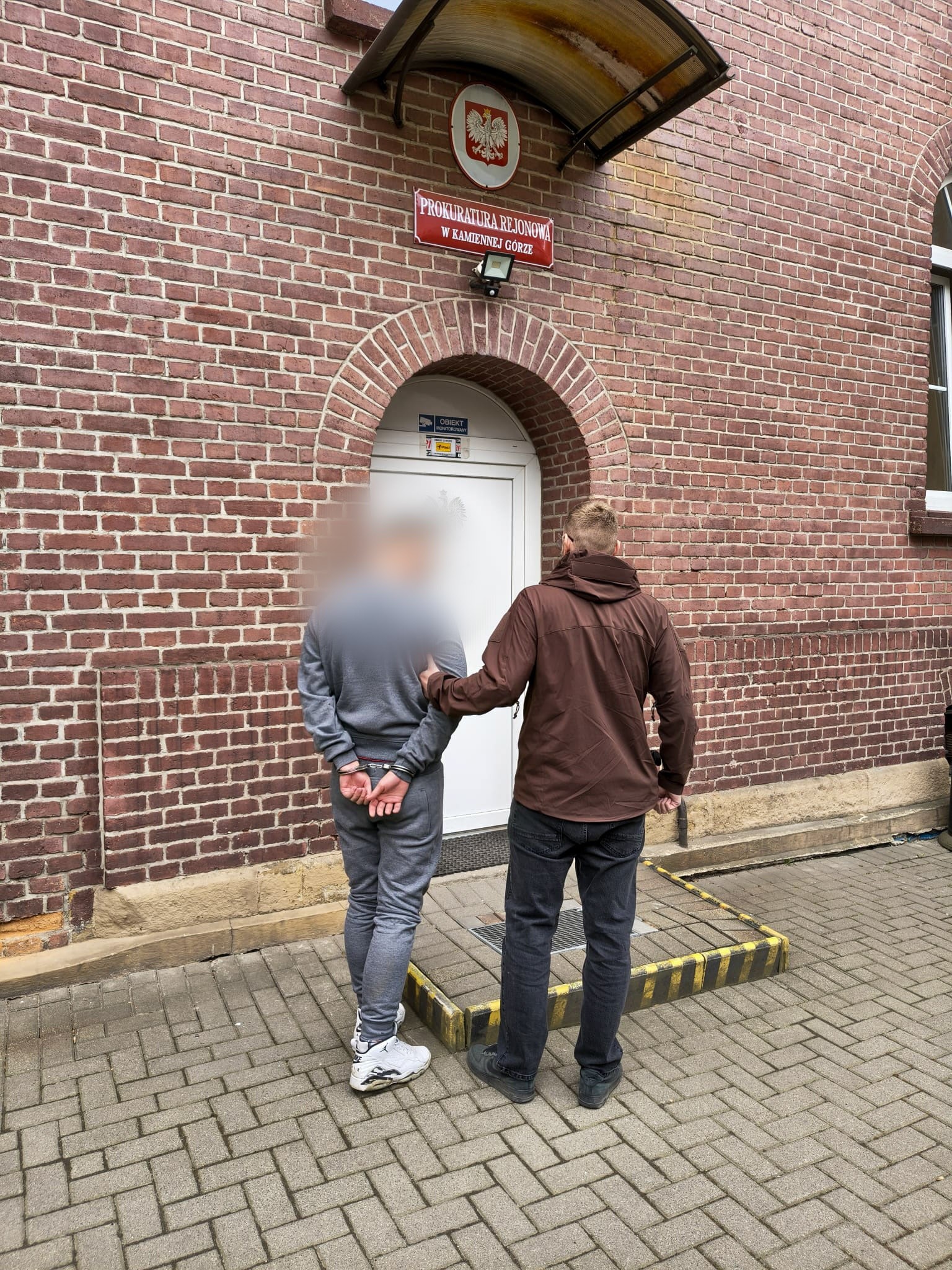 Podejrzany o uporczywe nękanie zatrzymany. Groził kobiecie śmiercią