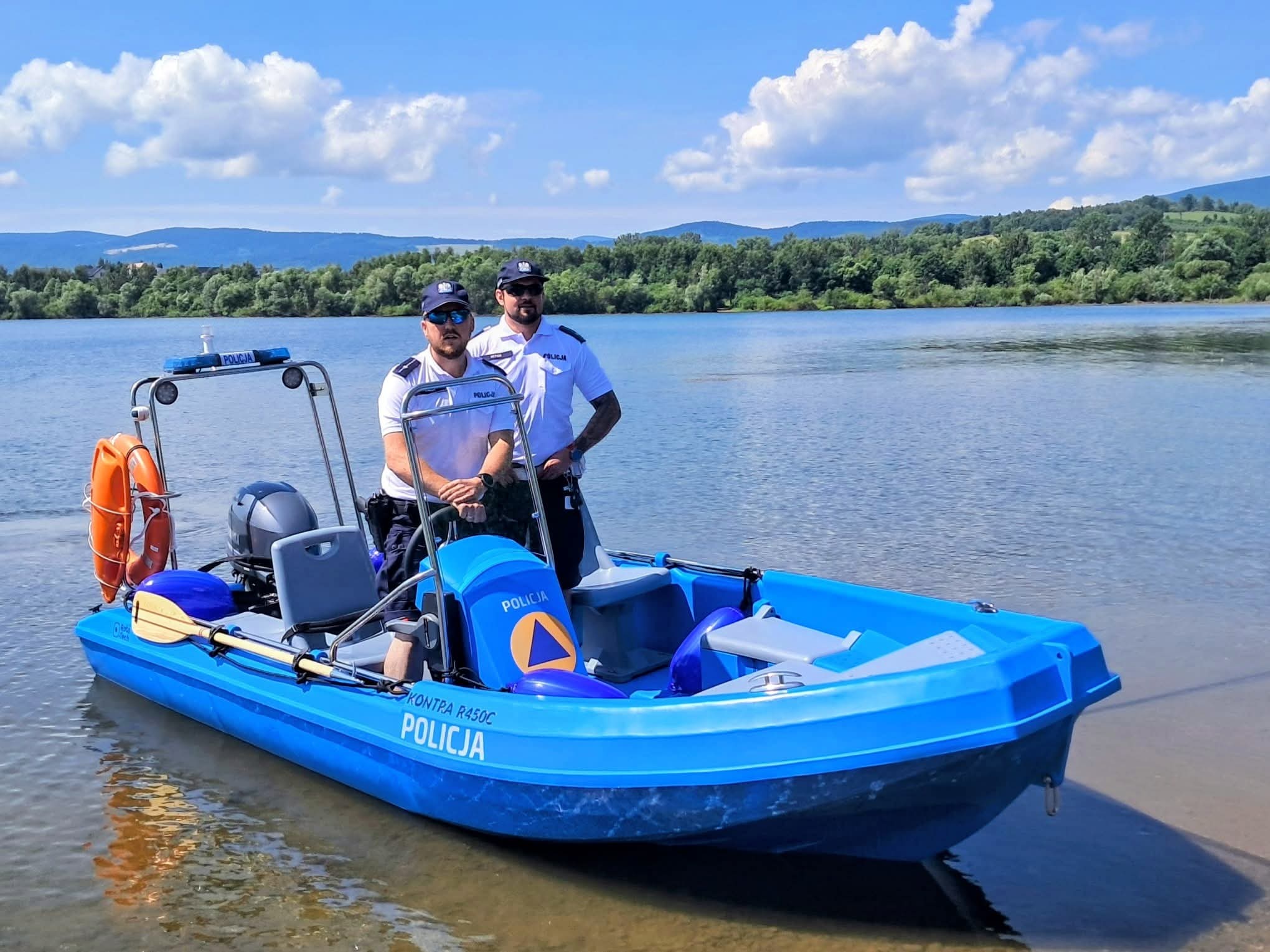 Policyjny patrol wodny rozpoczął służbę na Bukówce